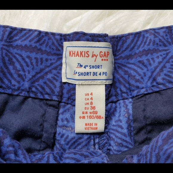 Khakis by Gap Shorts - Picture 2 of 8